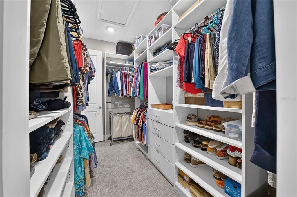 Activo con contrato: $624,900 (3 camas, 3 baños, 2814 Pies cuadrados)