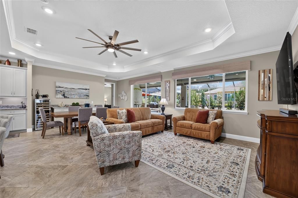 Activo con contrato: $624,900 (3 camas, 3 baños, 2814 Pies cuadrados)