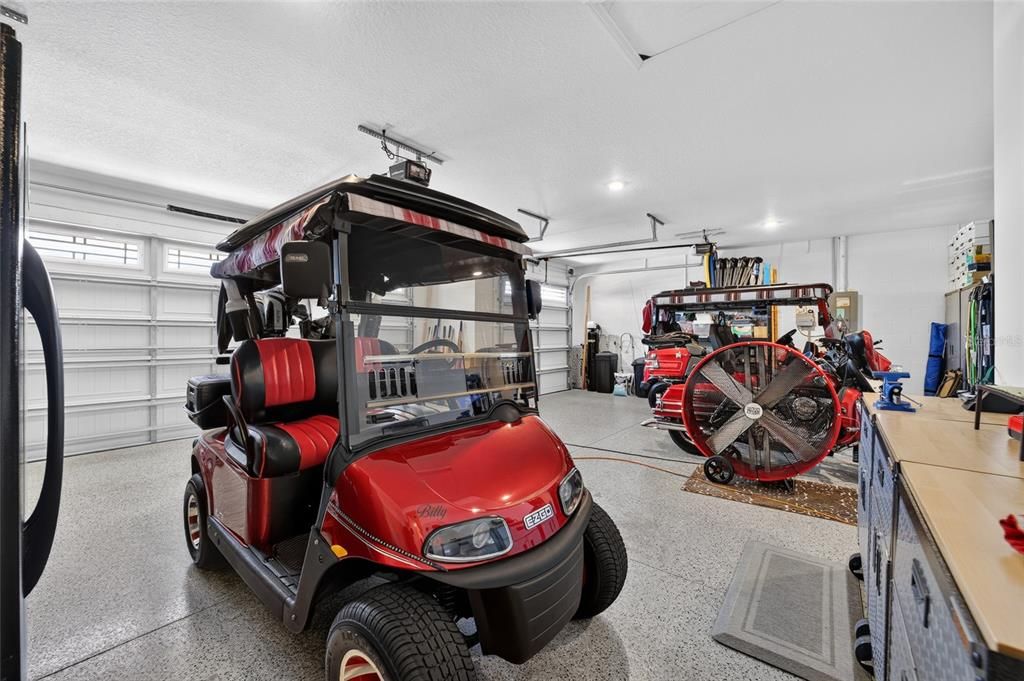 Activo con contrato: $624,900 (3 camas, 3 baños, 2814 Pies cuadrados)