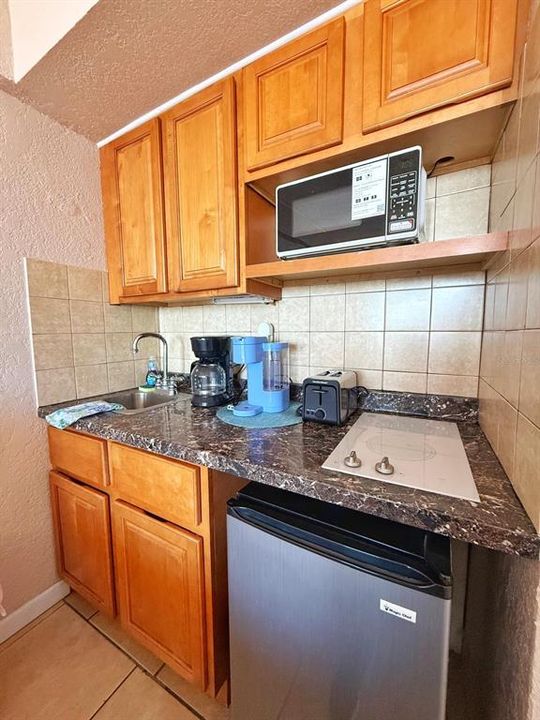 Под контрактом: $114,999 (1 спален, 1 ванн, 358 Квадратных фут)