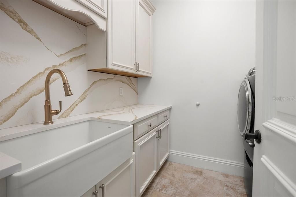 En Venta: $1,750,000 (4 camas, 5 baños, 4771 Pies cuadrados)