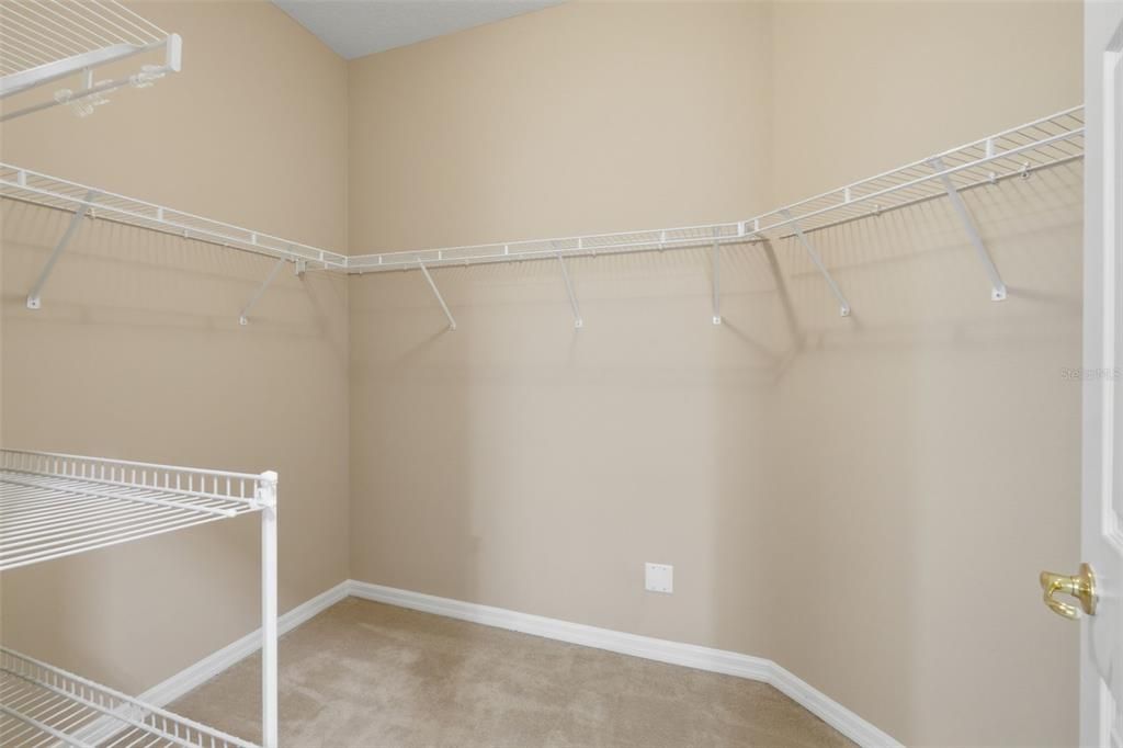 For Sale: $525,000 (3 beds, 2 baths, 2085 Square Feet)
