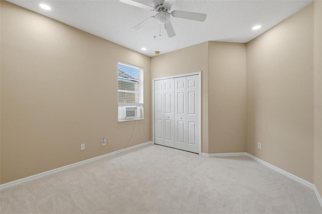 For Sale: $525,000 (3 beds, 2 baths, 2085 Square Feet)