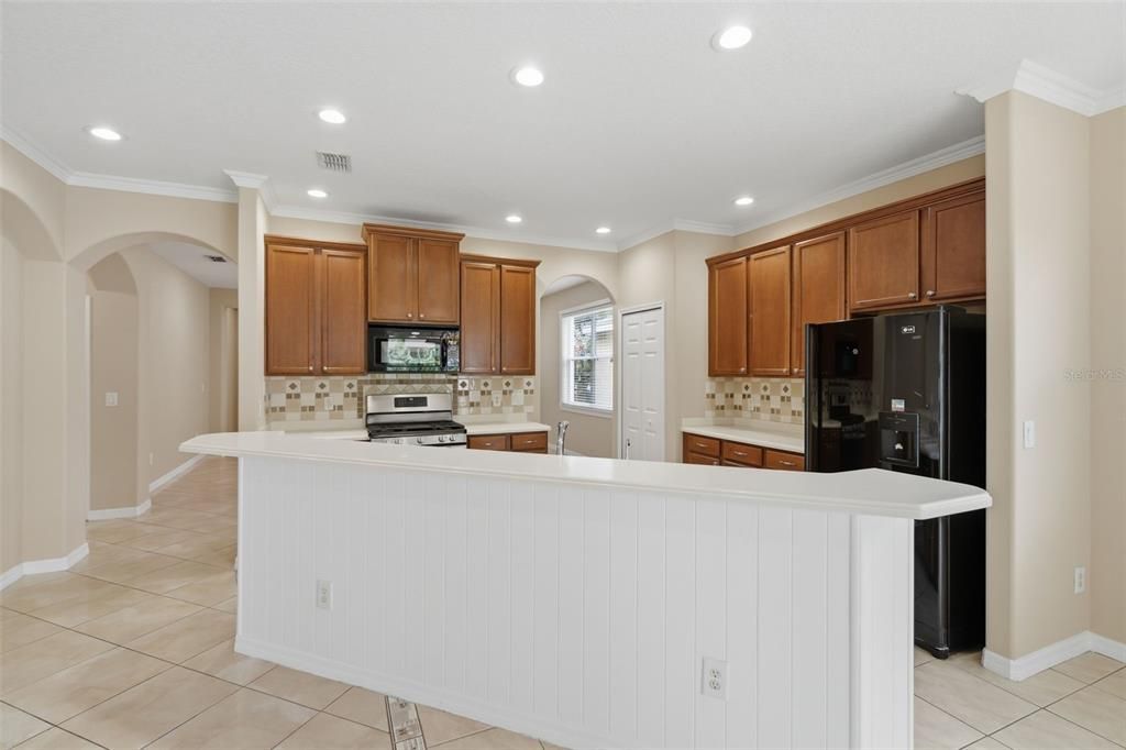 For Sale: $525,000 (3 beds, 2 baths, 2085 Square Feet)