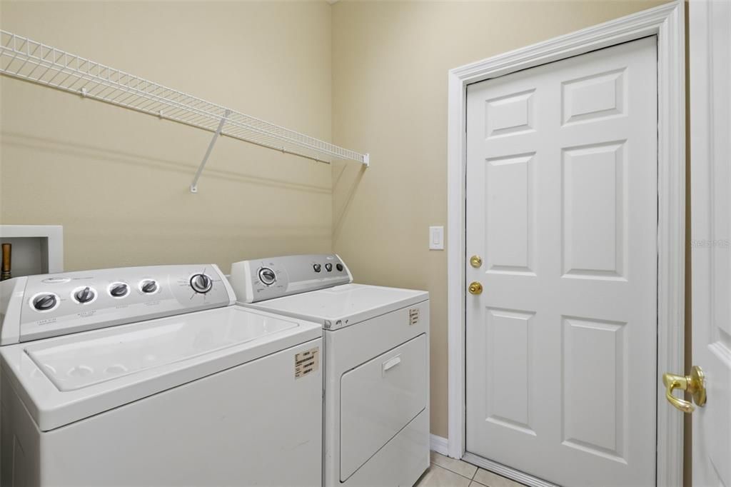 For Sale: $525,000 (3 beds, 2 baths, 2085 Square Feet)
