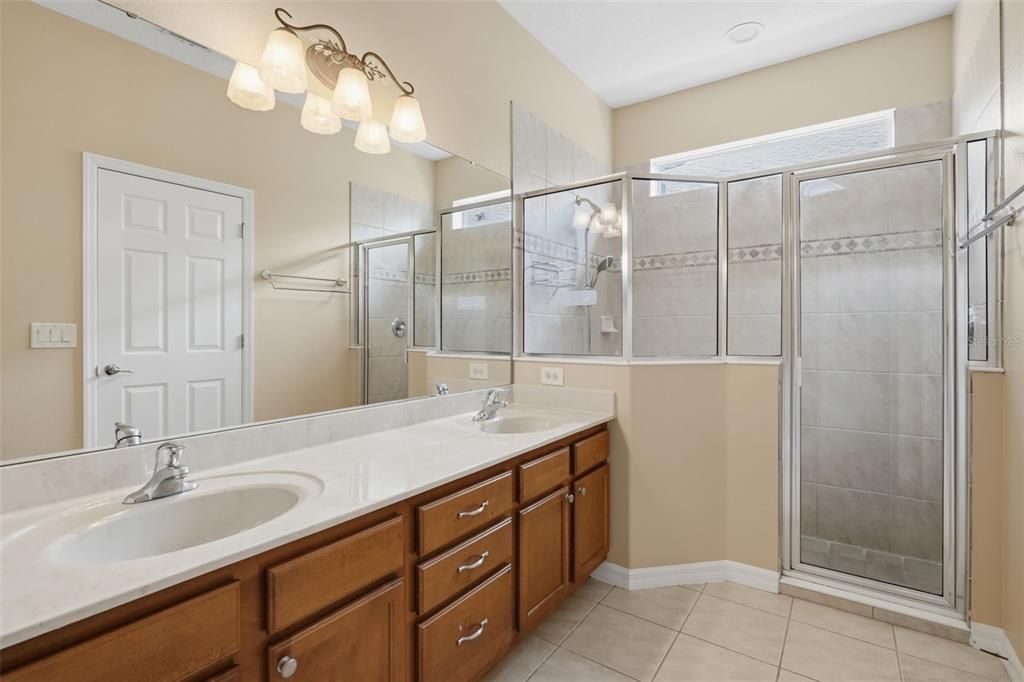 For Sale: $525,000 (3 beds, 2 baths, 2085 Square Feet)