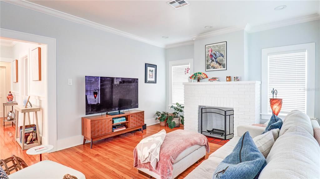 Activo con contrato: $865,000 (2 camas, 2 baños, 1420 Pies cuadrados)