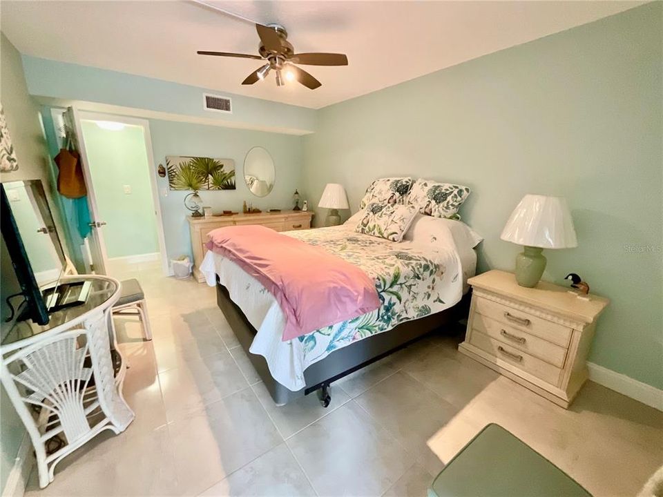 En Venta: $99,900 (1 camas, 1 baños, 790 Pies cuadrados)
