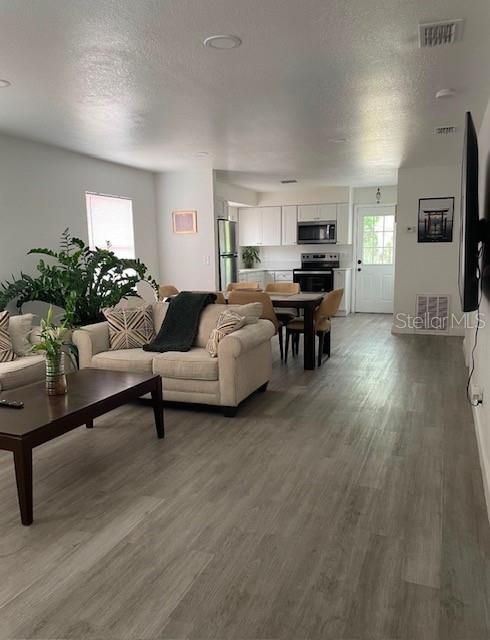 En Venta: $228,000 (3 camas, 1 baños, 1124 Pies cuadrados)