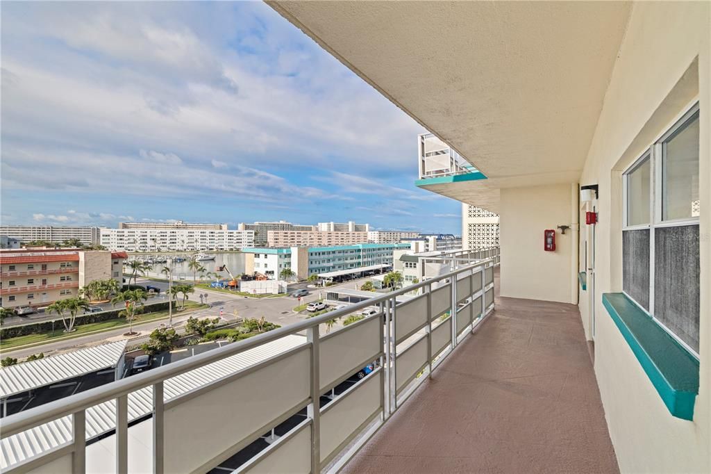 For Sale: $155,000 (2 beds, 2 baths, 1120 Square Feet)