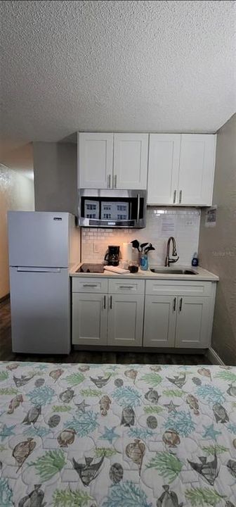 На продажу: $119,000 (1 спален, 1 ванн, 354 Квадратных фут)