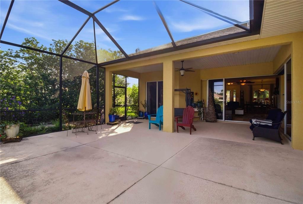 En Venta: $415,000 (3 camas, 2 baños, 2158 Pies cuadrados)