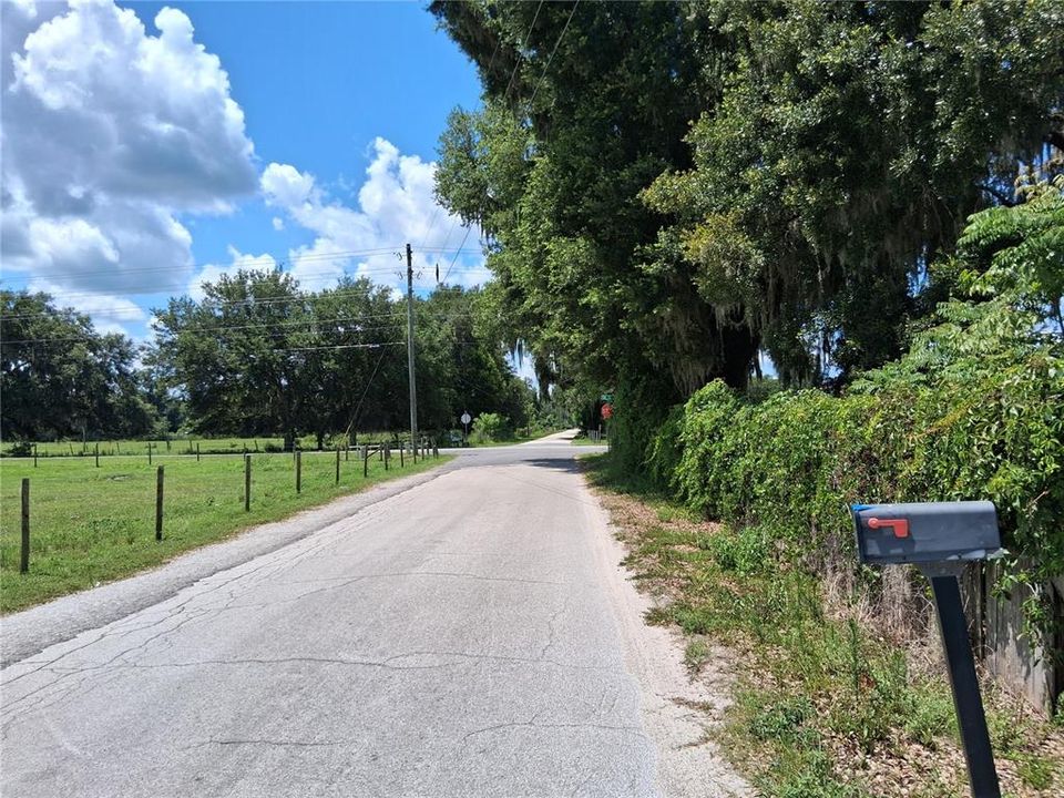 待售: $435,000 (4.50 acres)