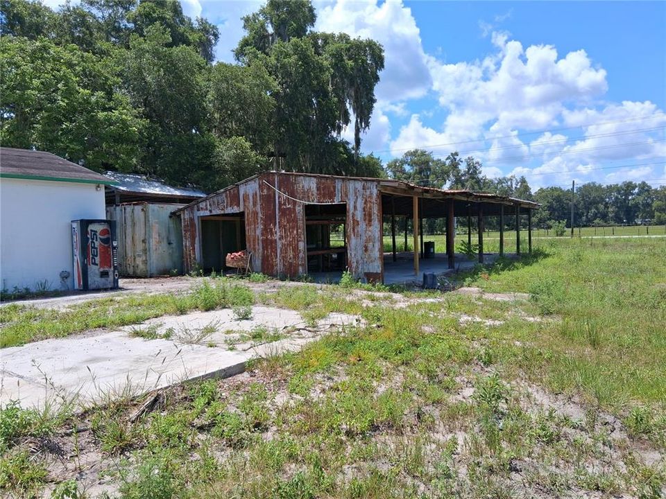 待售: $435,000 (4.50 acres)