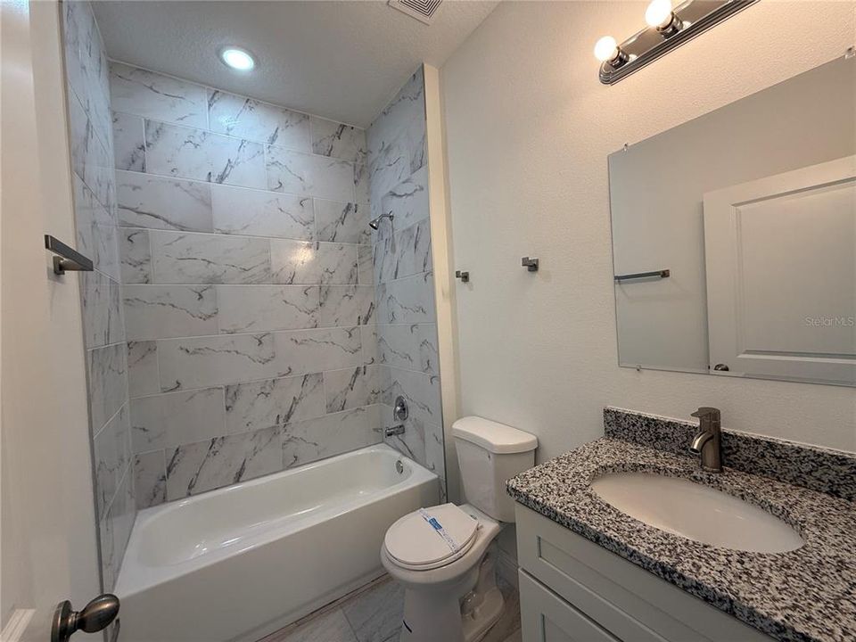 En Venta: $260,000 (4 camas, 2 baños, 1580 Pies cuadrados)