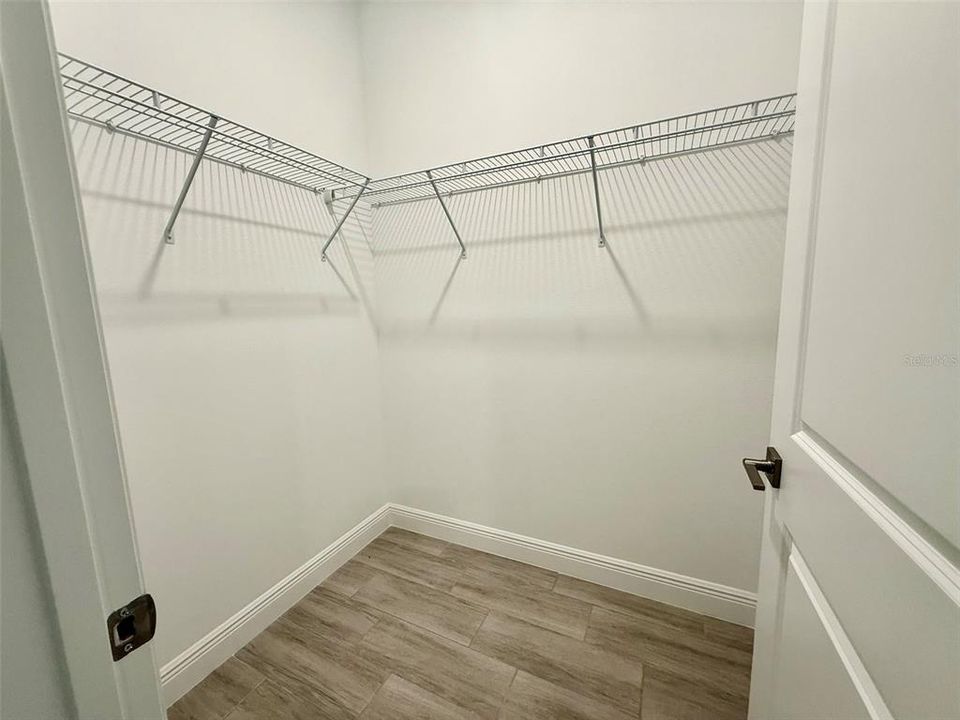 En Venta: $260,000 (4 camas, 2 baños, 1580 Pies cuadrados)