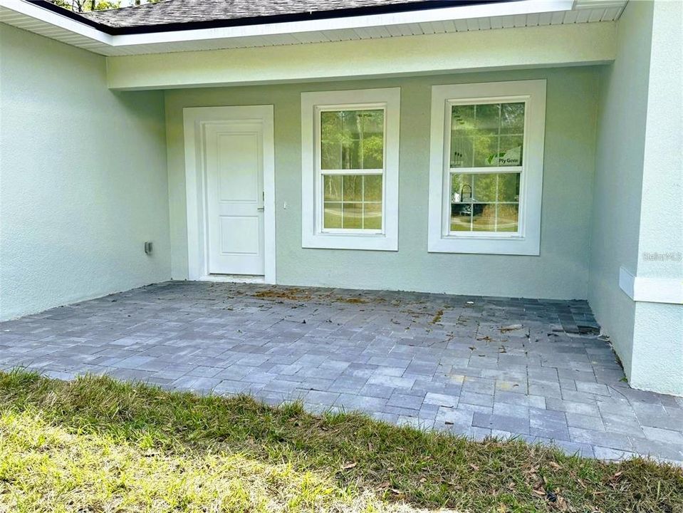 En Venta: $260,000 (4 camas, 2 baños, 1580 Pies cuadrados)
