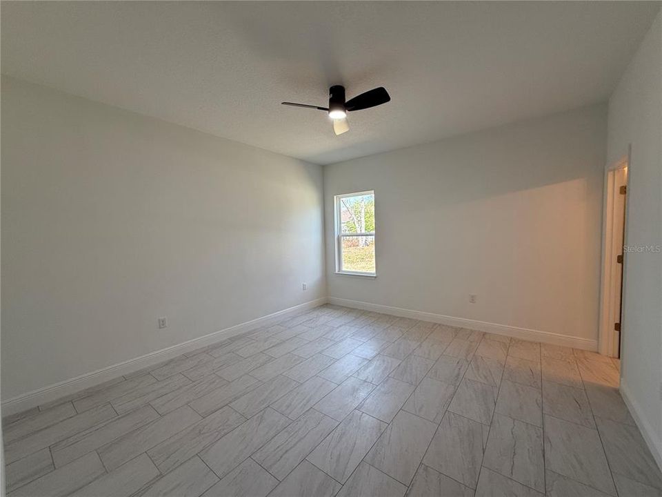 En Venta: $260,000 (4 camas, 2 baños, 1580 Pies cuadrados)