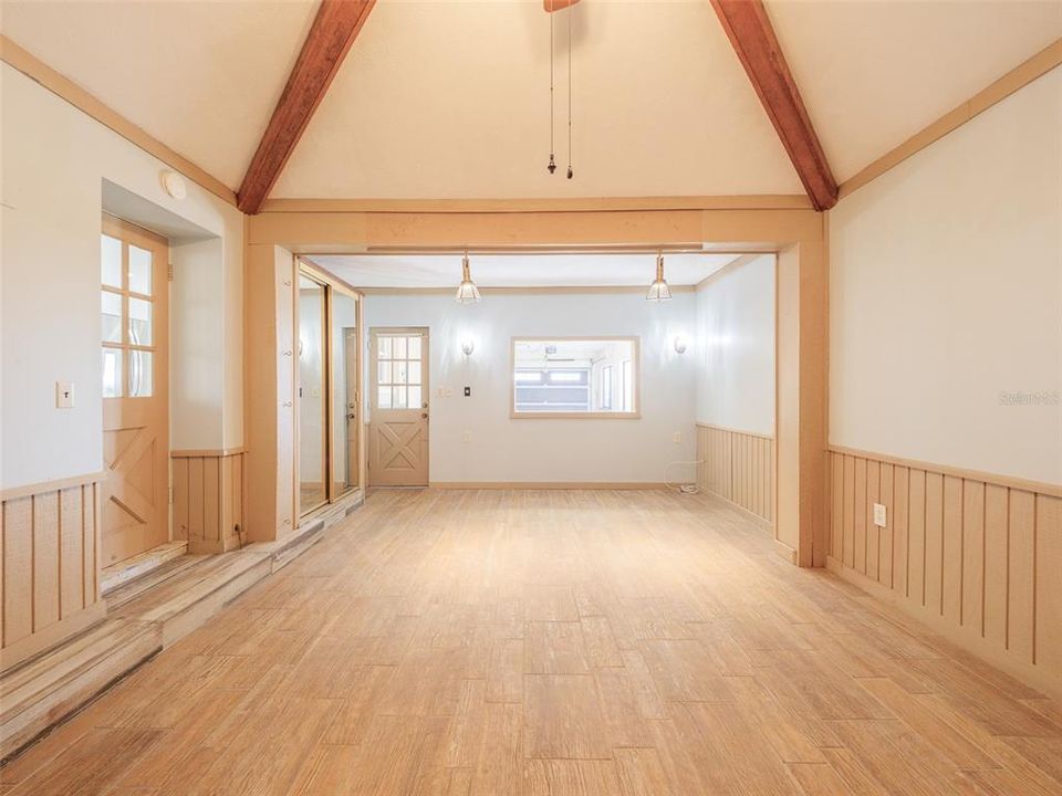 На продажу: $895,000 (3 спален, 3 ванн, 1895 Квадратных фут)