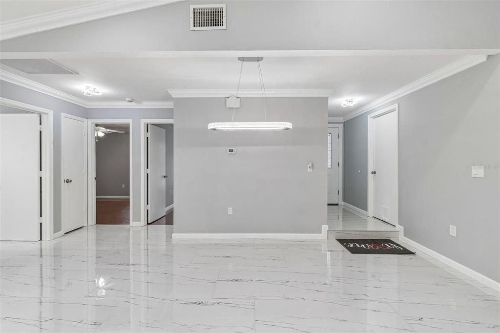For Sale: $500,000 (3 beds, 2 baths, 1418 Square Feet)