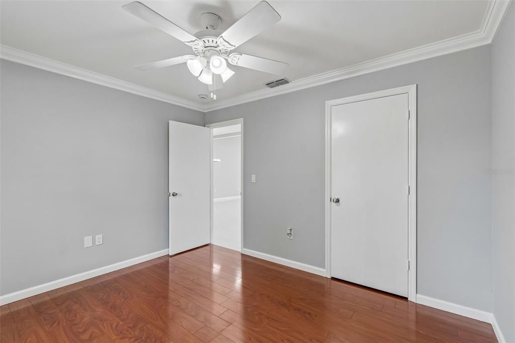 For Sale: $500,000 (3 beds, 2 baths, 1418 Square Feet)