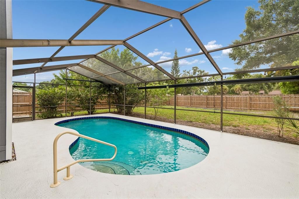 For Sale: $500,000 (3 beds, 2 baths, 1418 Square Feet)