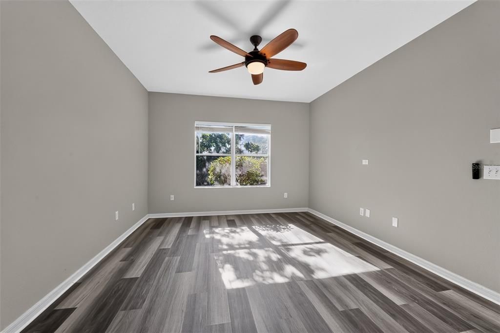 For Sale: $239,000 (3 beds, 2 baths, 1517 Square Feet)