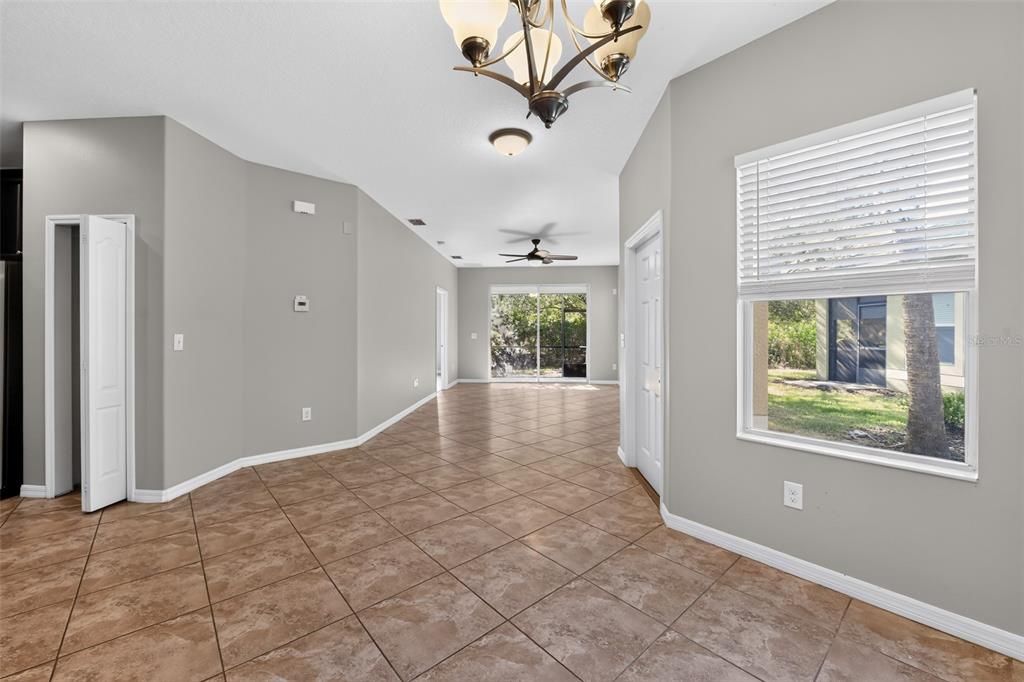 For Sale: $239,000 (3 beds, 2 baths, 1517 Square Feet)