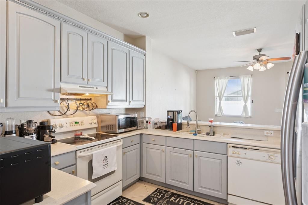 For Sale: $420,000 (3 beds, 2 baths, 1782 Square Feet)