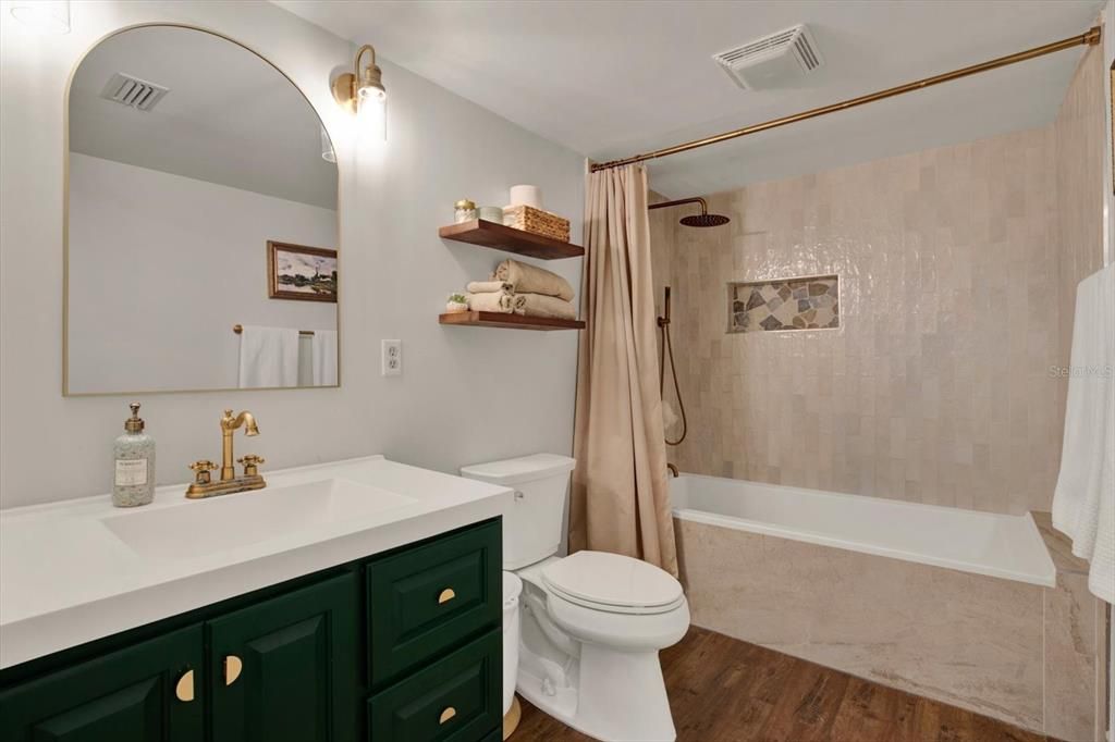 For Sale: $724,900 (3 beds, 2 baths, 1732 Square Feet)