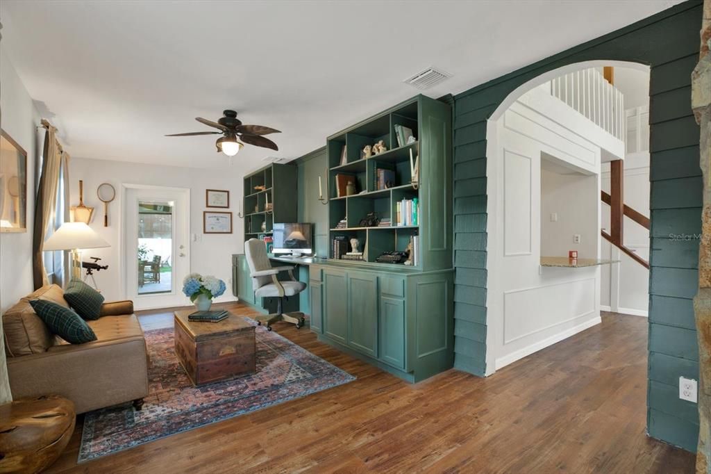 For Sale: $724,900 (3 beds, 2 baths, 1732 Square Feet)