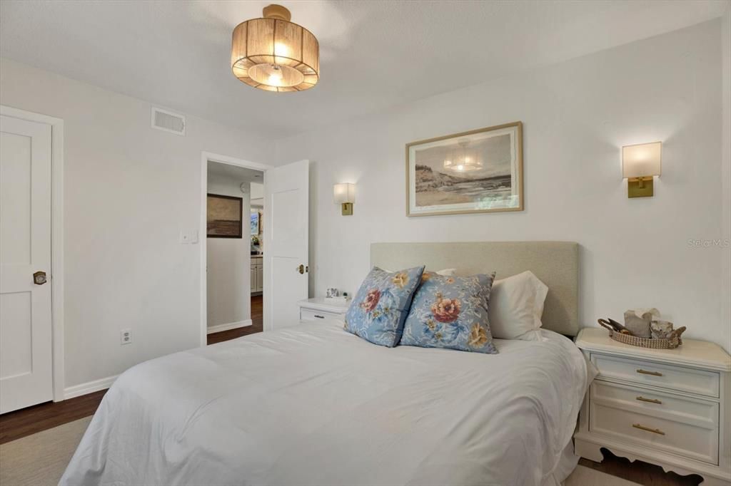 For Sale: $724,900 (3 beds, 2 baths, 1732 Square Feet)