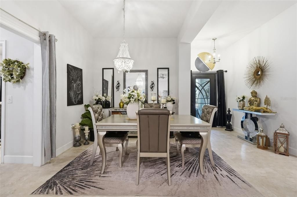 На продажу: $370,000 (3 спален, 2 ванн, 1978 Квадратных фут)