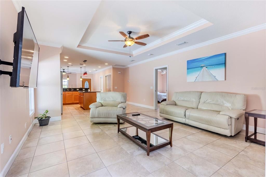 出租: $4,000 (3 贝兹, 2 浴室, 1511 平方英尺)