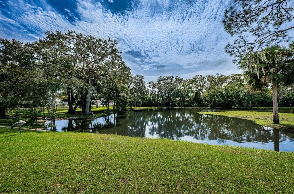 For Sale: $159,000 (2 beds, 2 baths, 1128 Square Feet)