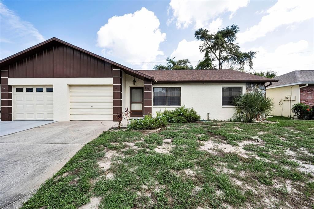 For Sale: $159,000 (2 beds, 2 baths, 1128 Square Feet)