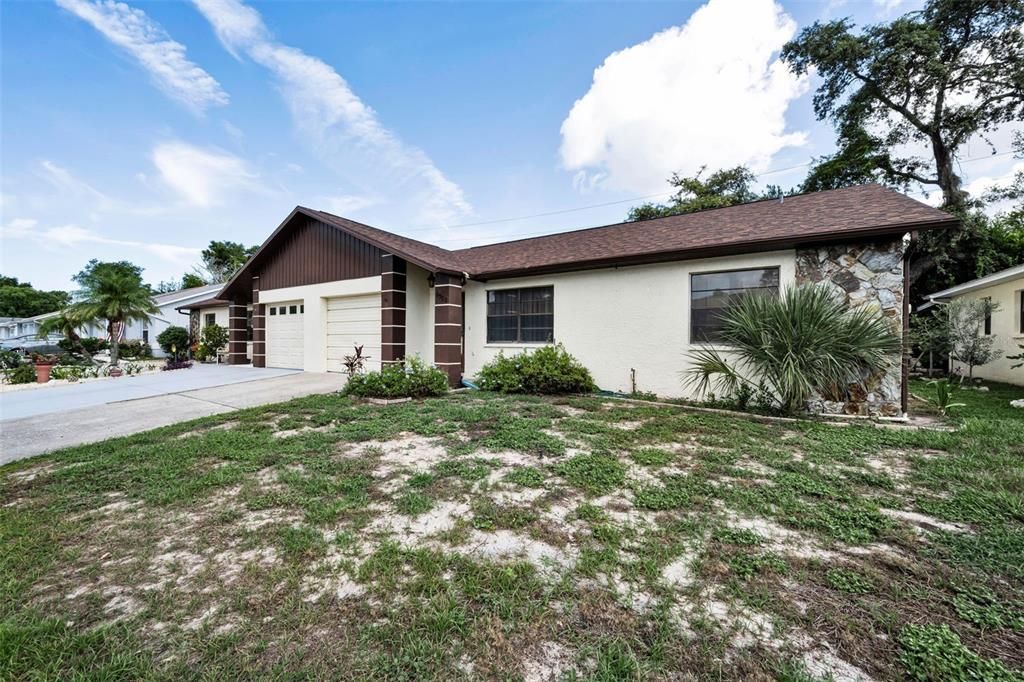 For Sale: $159,000 (2 beds, 2 baths, 1128 Square Feet)
