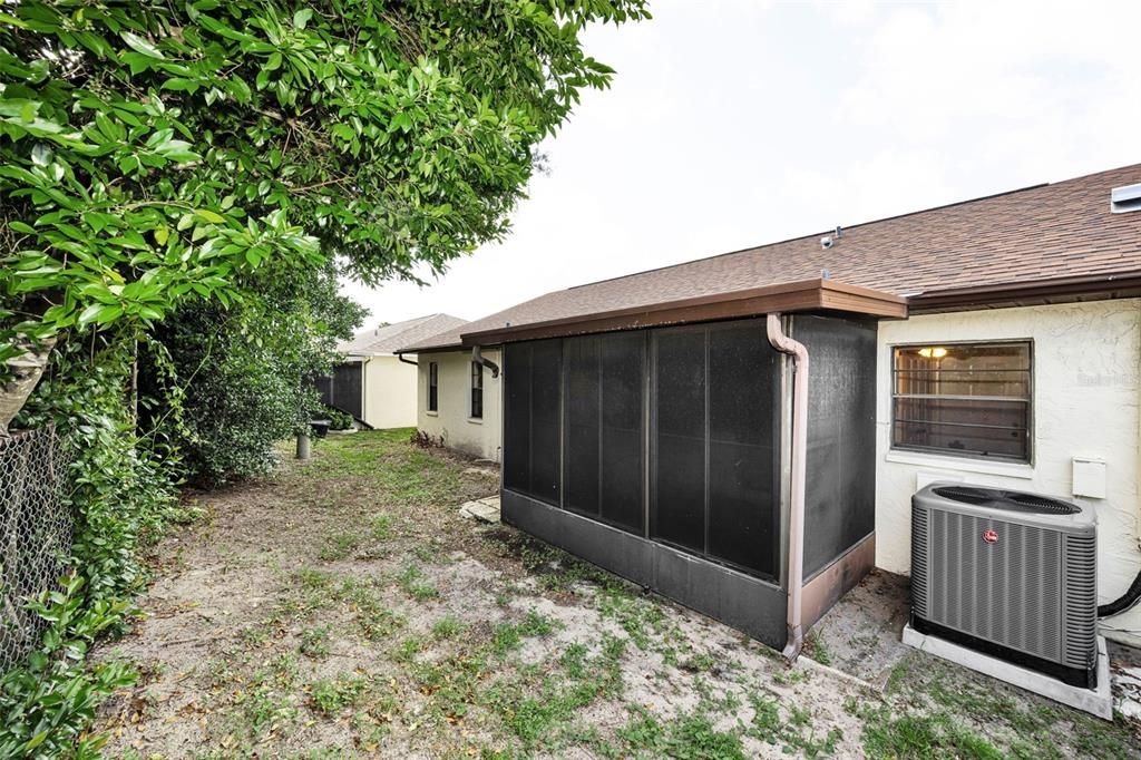 For Sale: $159,000 (2 beds, 2 baths, 1128 Square Feet)