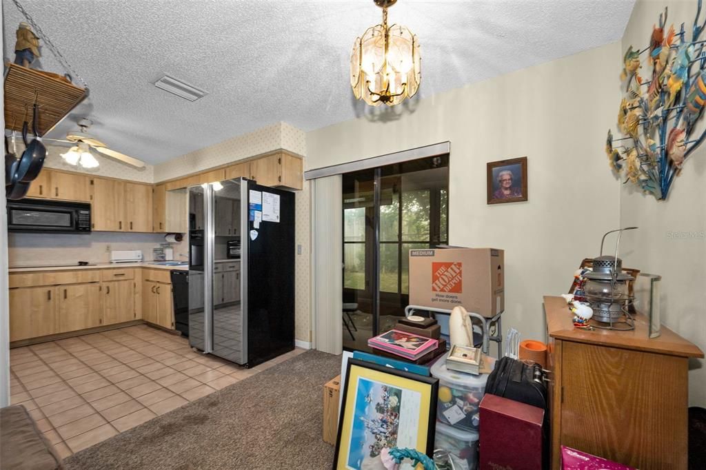 For Sale: $159,000 (2 beds, 2 baths, 1128 Square Feet)