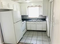 For Rent: $1,095 (3 beds, 1 baths, 1525 Square Feet)