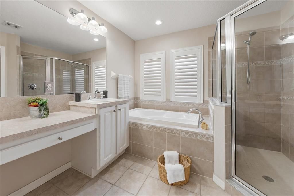 For Sale: $479,000 (3 beds, 2 baths, 2141 Square Feet)