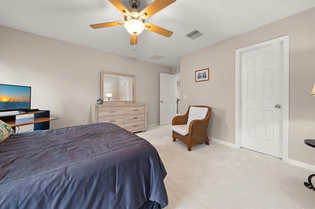 For Sale: $479,000 (3 beds, 2 baths, 2141 Square Feet)
