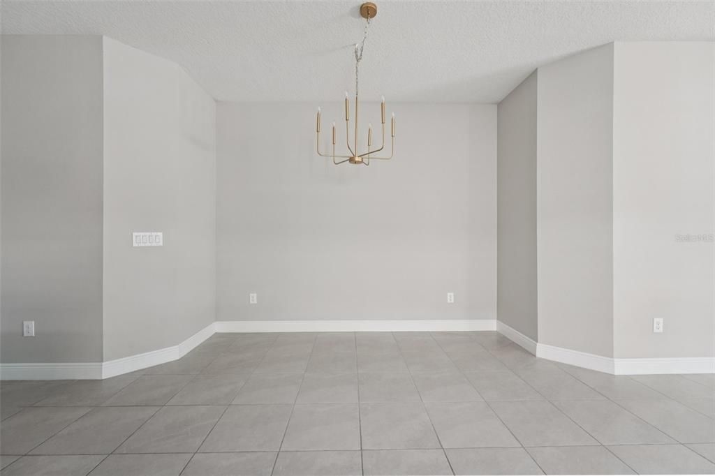 For Rent: $2,200 (2 beds, 2 baths, 1525 Square Feet)