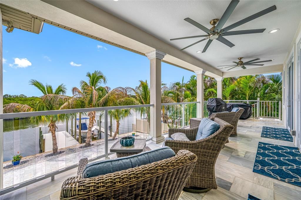 Activo con contrato: $1,525,000 (5 camas, 3 baños, 3218 Pies cuadrados)
