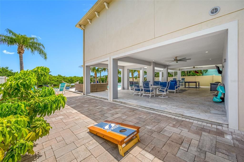 Activo con contrato: $1,525,000 (5 camas, 3 baños, 3218 Pies cuadrados)