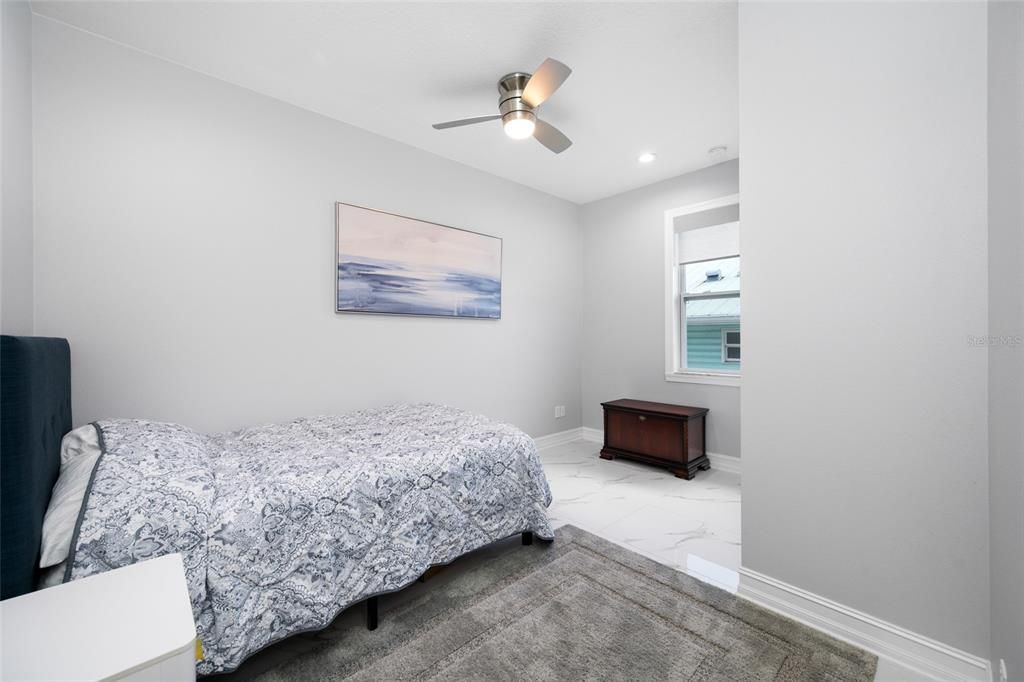 Activo con contrato: $1,525,000 (5 camas, 3 baños, 3218 Pies cuadrados)