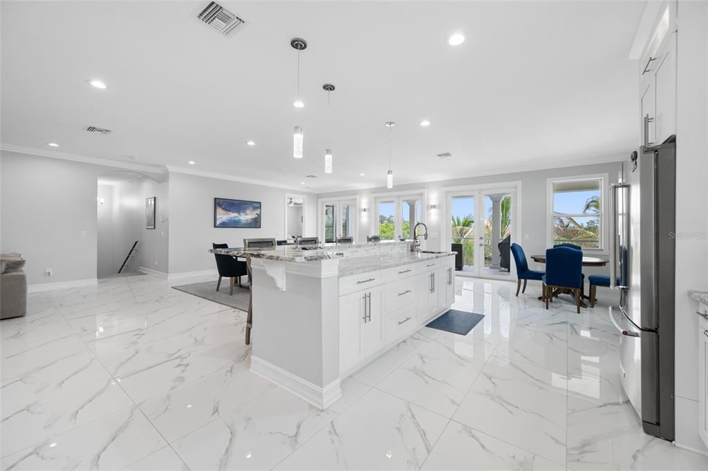 Activo con contrato: $1,525,000 (5 camas, 3 baños, 3218 Pies cuadrados)