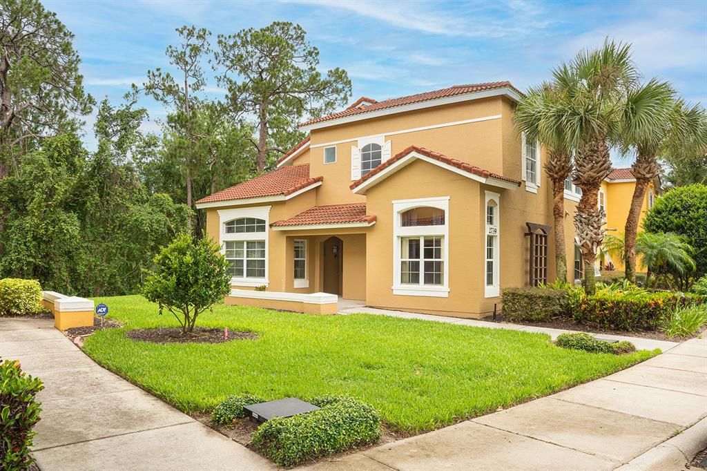 En Venta: $344,900 (4 camas, 3 baños, 1645 Pies cuadrados)