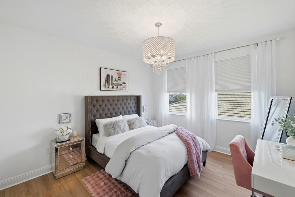 For Sale: $975,000 (4 beds, 3 baths, 3651 Square Feet)