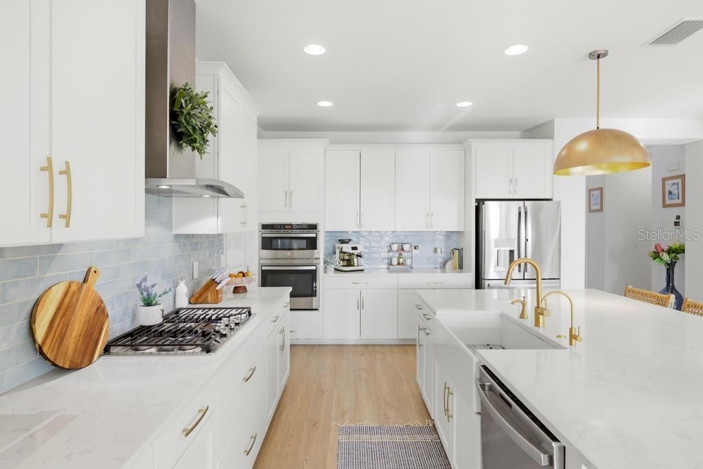 For Sale: $975,000 (4 beds, 3 baths, 3651 Square Feet)